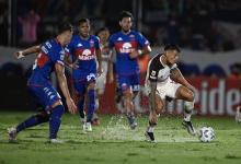 Fútbol: Lanús festejó ante Tigre bajo la lluvia y escaló al segundo lugar de la Zona B