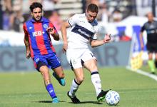 San Lorenzo se despertó en el complemento y venció a Gimnasia para seguir líder