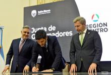 Martín Llaryora (Córdoba) y Maximiliano Pullaro (Santa Fe) definen sus estrategias; Rogelio Frigerio (Entre Ríos), a la expectativa.