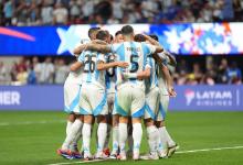 Argentina resolvió un debut complejo e inició con triunfo la defensa de la Copa América