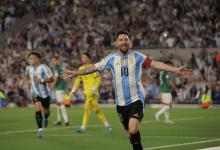 Con tres goles de Lionel Messi y una actuación sin fallas, Argentina apabulló a Bolivia