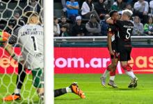 El agónico gol de un debutante le dio a Estudiantes de La Plata el triunfo ante Banfield