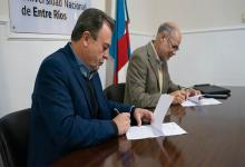 En el acto de firma intervinieron el presidente del IAPV, Marcelo Bisogni y el rector de la UNER, Andrés Sabella.