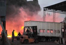 El incendio en el Parque Industrial de Gualeguaychú demandó una ardua labor de cuatro dotaciones de los Bomberos Voluntarios.
