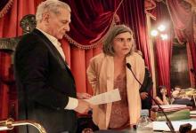 Gracia Jaroslavsky jurando como diputada
