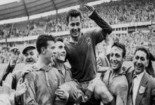 Falleció Just Fontaine, la leyenda del fútbol que ostenta un récord imbatible en Mundiales