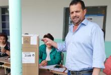 Sergio Kneeteman votando