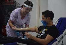 Con algunos jugadores, Patronato se sumó este  lunes a la campaña de donación de sangre