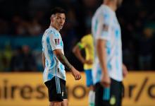 Argentina recibe a Colombia con muchas bajas y el entrerriano Lisandro Martínez de titular