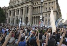 Distintas agrupaciones se concentraron en Plaza Lavalle para repudiar el desempeño de la Corte Suprema, contra la impunidad y el fin del “lawfare” con fines políticos.