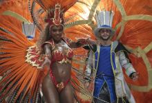 La apertura de Marí Marí que realiza Silvana “Bombón” Fernandes tiene un nivel coreográfico que despierta admiración y entusiasmo. Foto: Prensa del Carnaval.