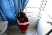 Innumerables niños y niñas no pueden ir a la escuela por el coronavirus y deben enfrentar esta cuarentena conviviendo con el adulto agresor.
