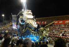 O´Bahía del Club Pescadores fue la que inauguró la segunda noche en el Corsódromo.