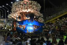 Papelitos (Club Juventud Unida) inauguró la tercera fecha del Carnaval del País con casi 14 mil espectadores en el Corsódromo.