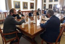 Firmaron el contrato para ampliar la red de gas en Paraná 