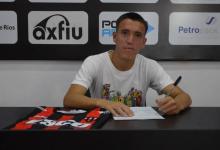 Fútbol: Valentín Pereyra firmó su primer contrato profesional con Patronato