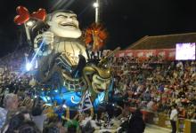 La comparsa O´Bahía (Club de Pescadores) abrió la séptima noche del Carnaval del País.