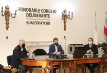 Imagen de archivo de las autoridades políticas y sanitarias de Gualeguaychú.
