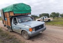 El transportador: en un solo día, la Policía Rural lo demoró dos veces por transportar 22 perros y 11 cazadores a la Colonia El Potrero.