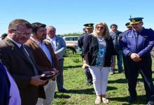 La ministra de Gobierno se interesó en el protocolo que se aplica en Colonia Elía para controlar las fumigaciones con agrotóxicos. La experiencia podría replicarse en toda la provincia.