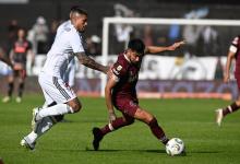 Deportivo Riestra le dio un duro golpe a Lanús en la continuidad de la décima fecha