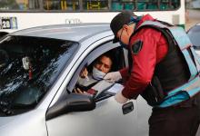 Desde el lunes, a partir de la cuarentena obligatoria, los esenciales deberán renovar el permiso de circulación.