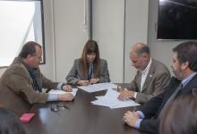 Salud y la UNER firmaron un convenio para promover hábitos saludables
