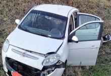 En total viajaban seis personas en el Fiat Palio, una falleció y otras cinco sufrieron heridas de distinta consideración.