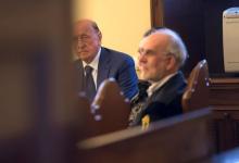 Condenaron al ex presidente del Banco del Vaticano a casi 9 años de prisión