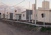 Las viviendas se construyen en Seguí (28), Caseros (16), Federal (16) y en El Pingo (5).