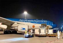 Ayer despegó el vuelo a Beijing para traer más dosis de las vacunas Sinopharm.
