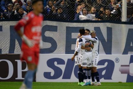 Copa Argentina: Gimnasia y Belgrano avanzaron a 16avos de final
